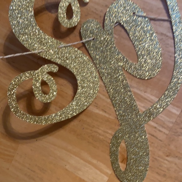 Special delivery with red heart baby girl - Picture 3 of 7